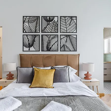 P&o Apartments- Cozy In The Centre Apartment *